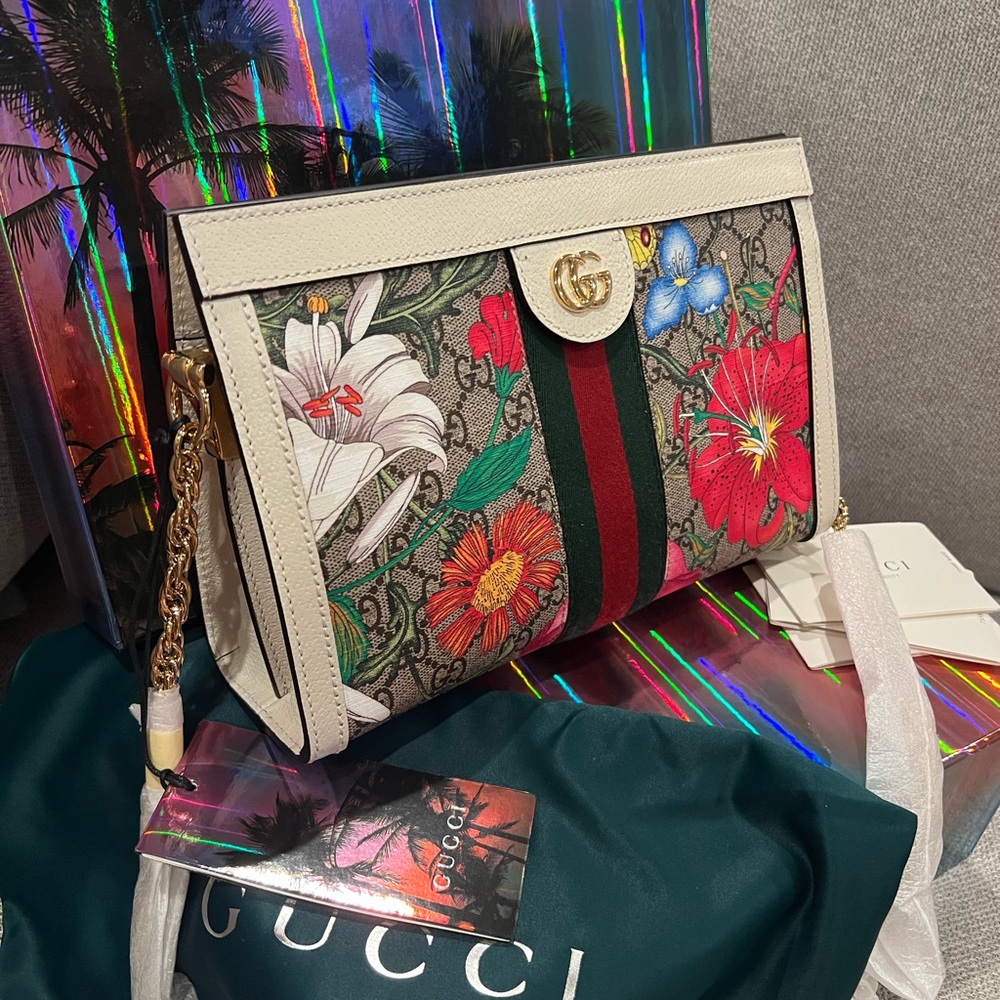 Gucci Floral GG Shoulder Bag with Red-Green Stripe and Cream Trim